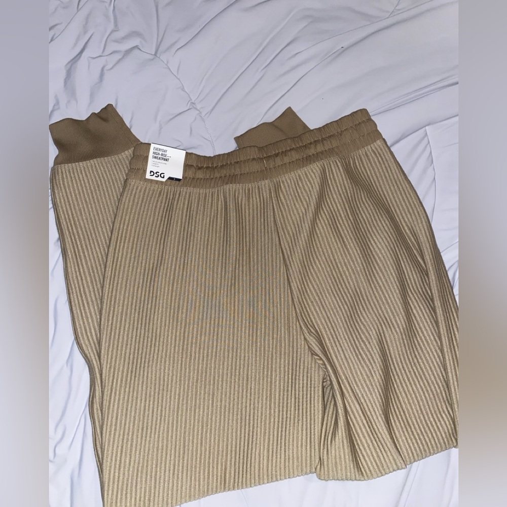 DSG Women’s Beige Ribbed Joggers